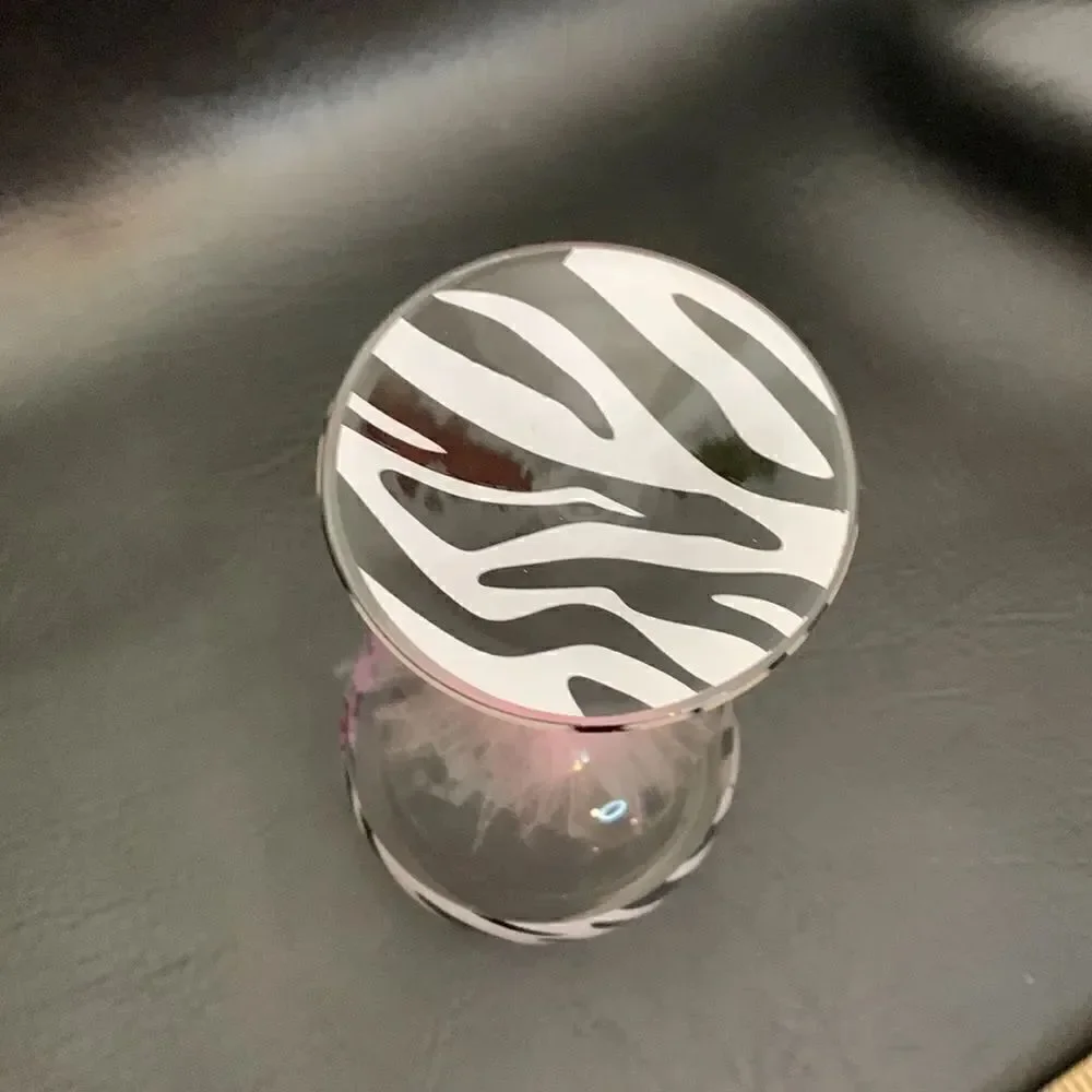 Minx Collector’s Birthday Girl Wine Glass 13 Oz Black White Pink Fur Wrap Stem